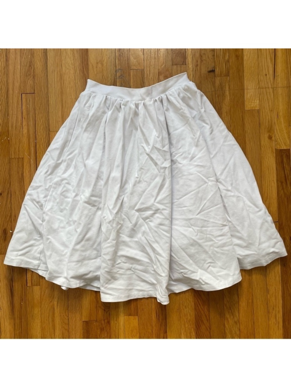 Teela Girls White Knee Length Flowy Skirt Size 16